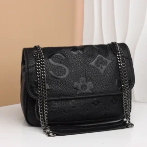 กระเป๋าสะพายข้างหนังนิ่ม(พรีออเดอร์)