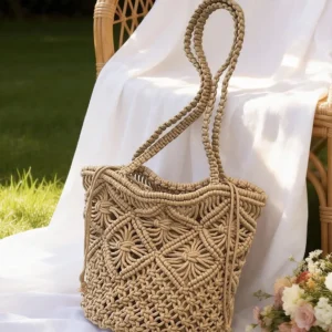 กระเป๋าถือสานสำหรับผู้หญิง
